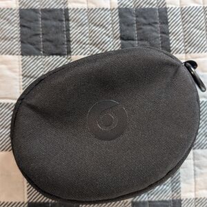Beats Black Carrying Case
